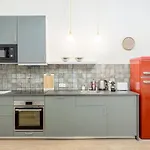 Stylish & Central 2Br Apartment