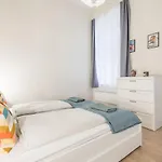 Stylish & Central 2Br Apartment