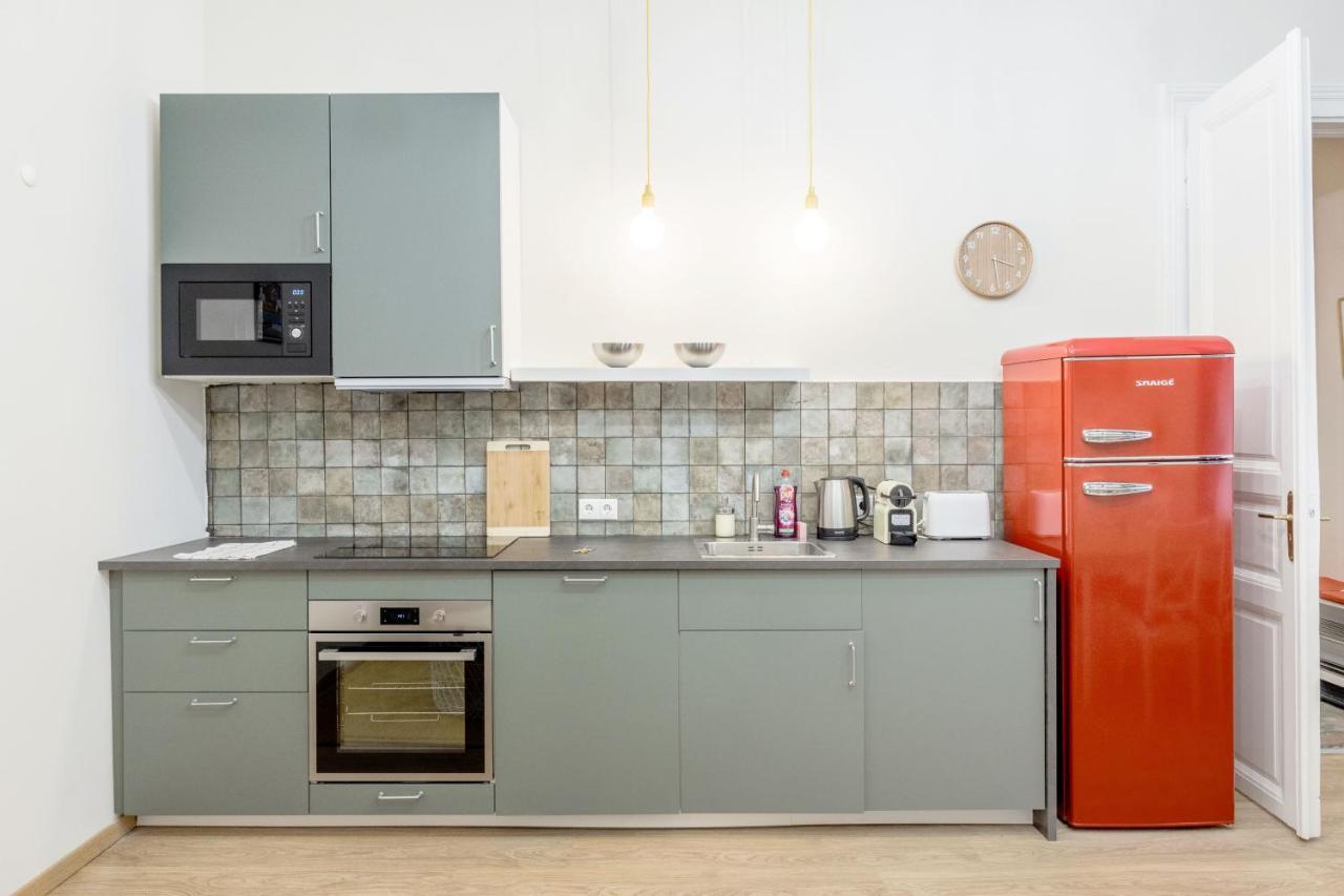 Stylish & 2br Apartment *