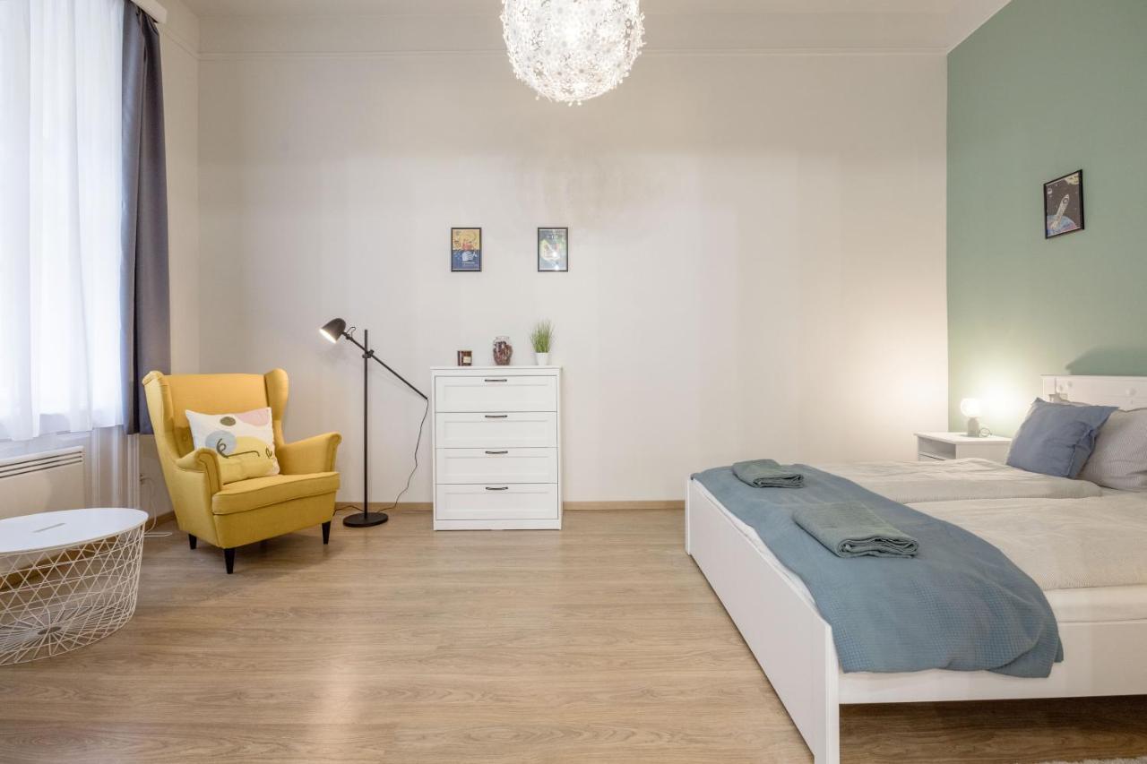 Apartment Stylish & 2br Budapest
